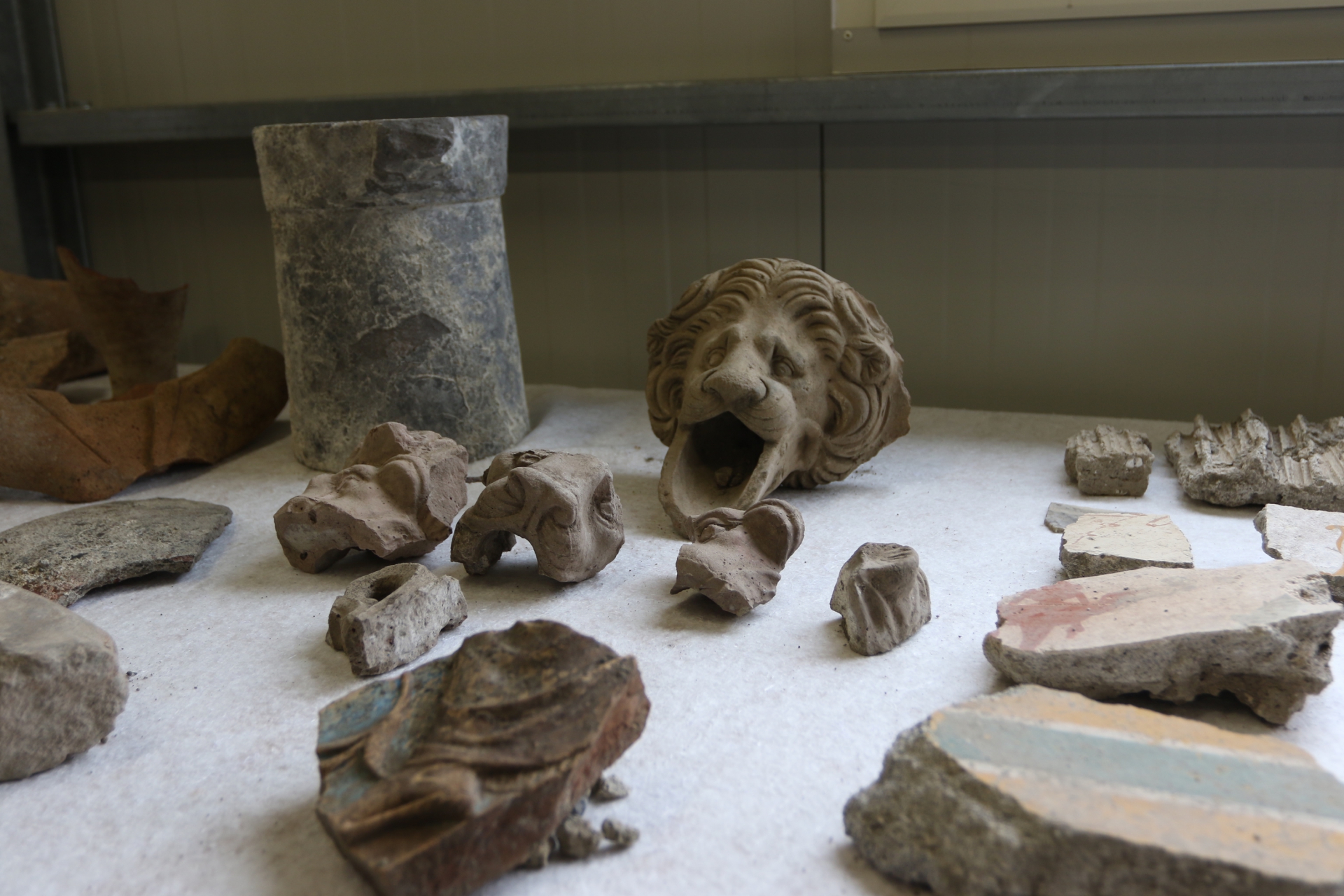 Pompei: i nuovi scavi della Regia V (foto LaPresse)